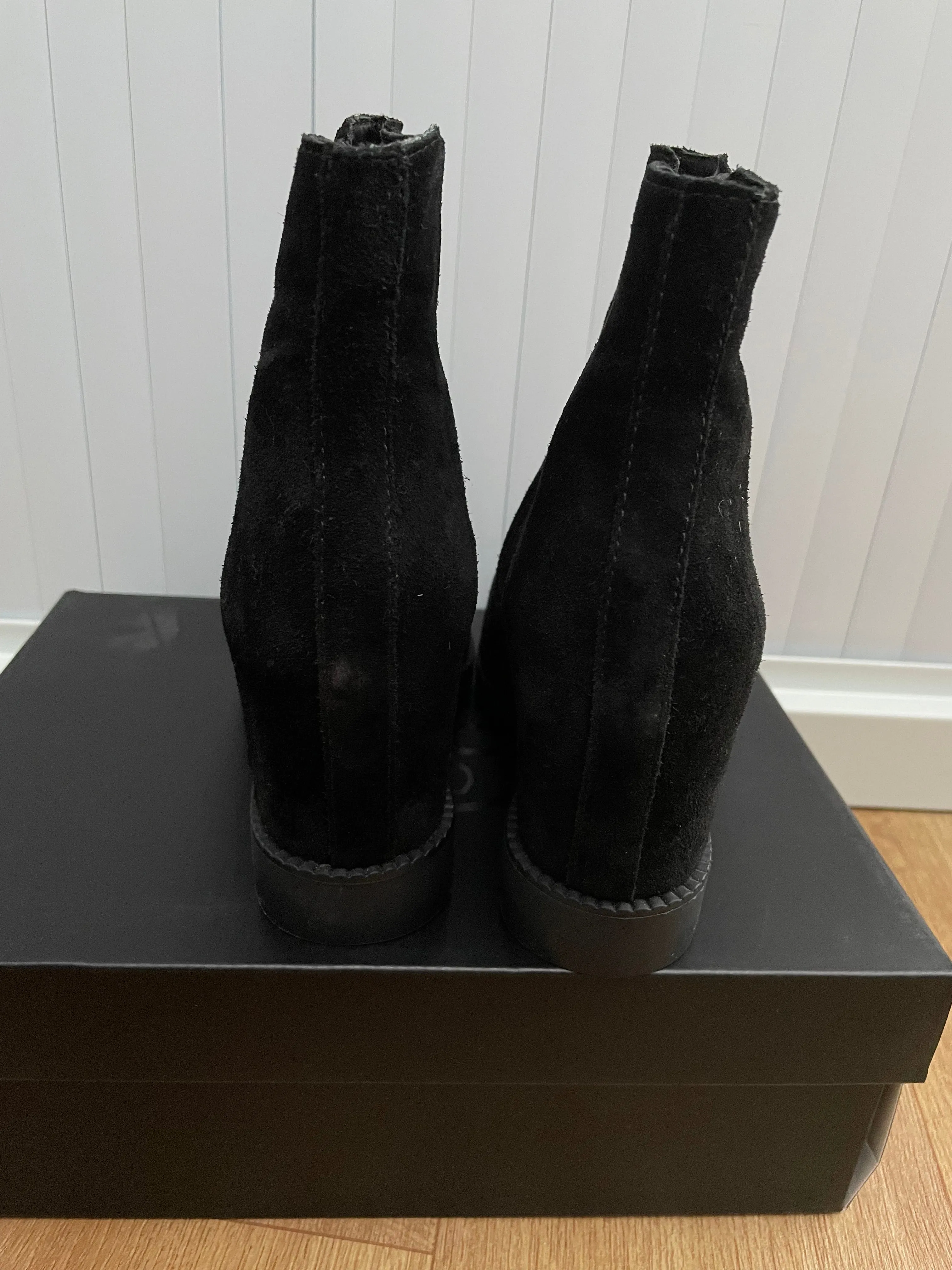 Ash New Boots Size 5.5