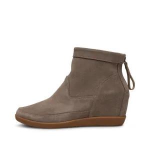 Emmy Suede Wedge - TAUPE/TAUPE