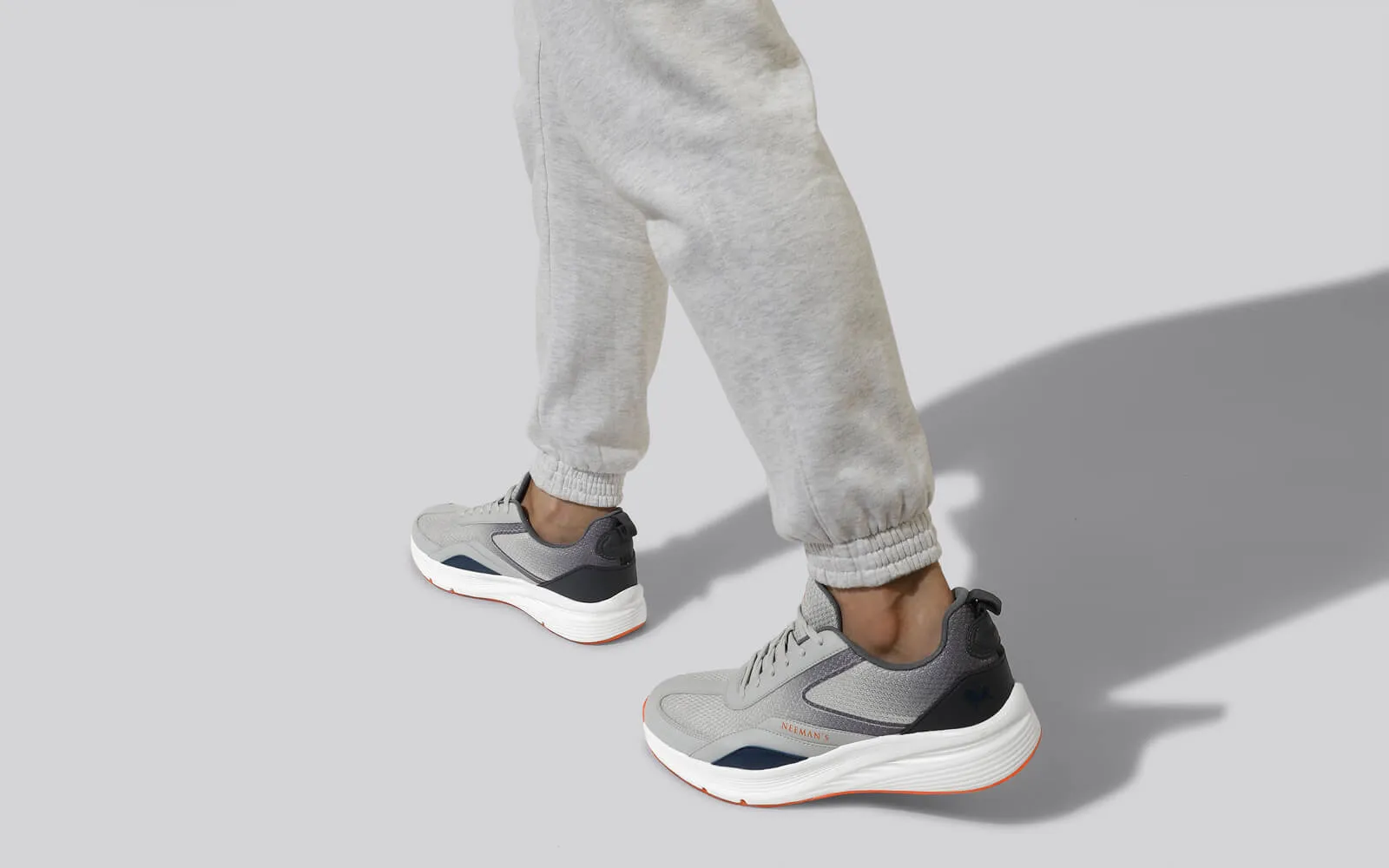 Light Trainers : Grey