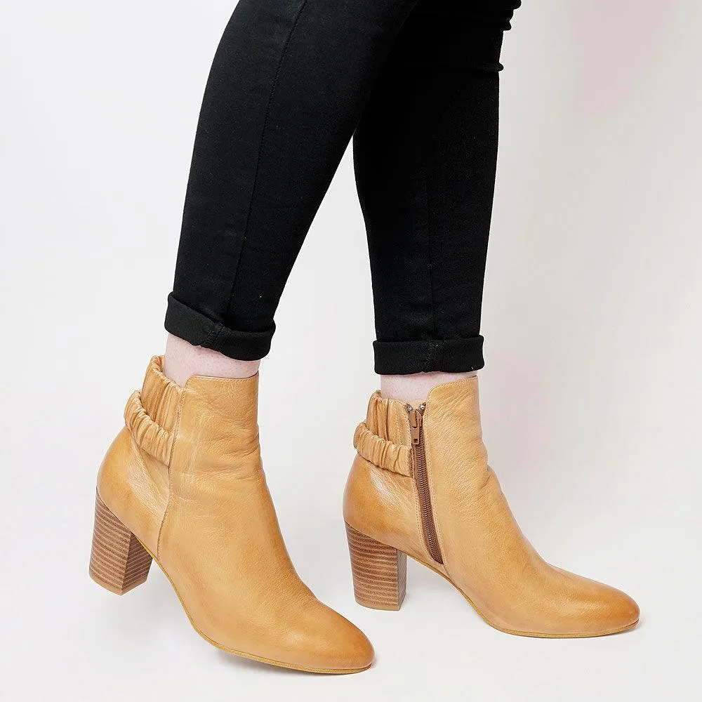 Lipsie Cafe Leather Ankle Boots