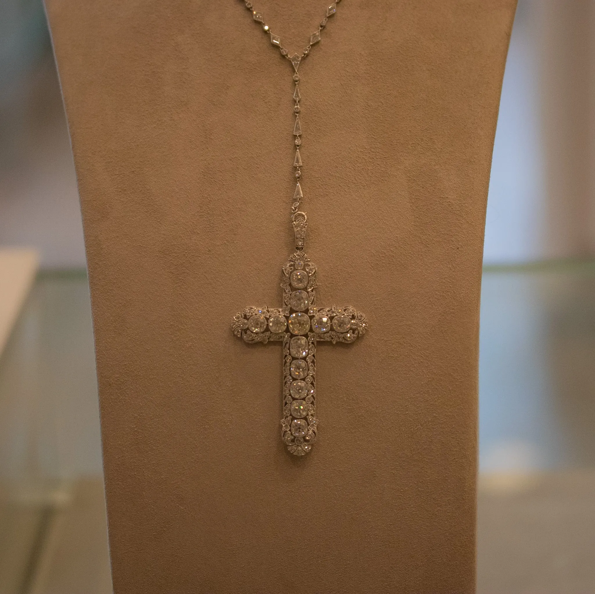 Magnificent Edwardian Diamond Platinum Cross Necklace