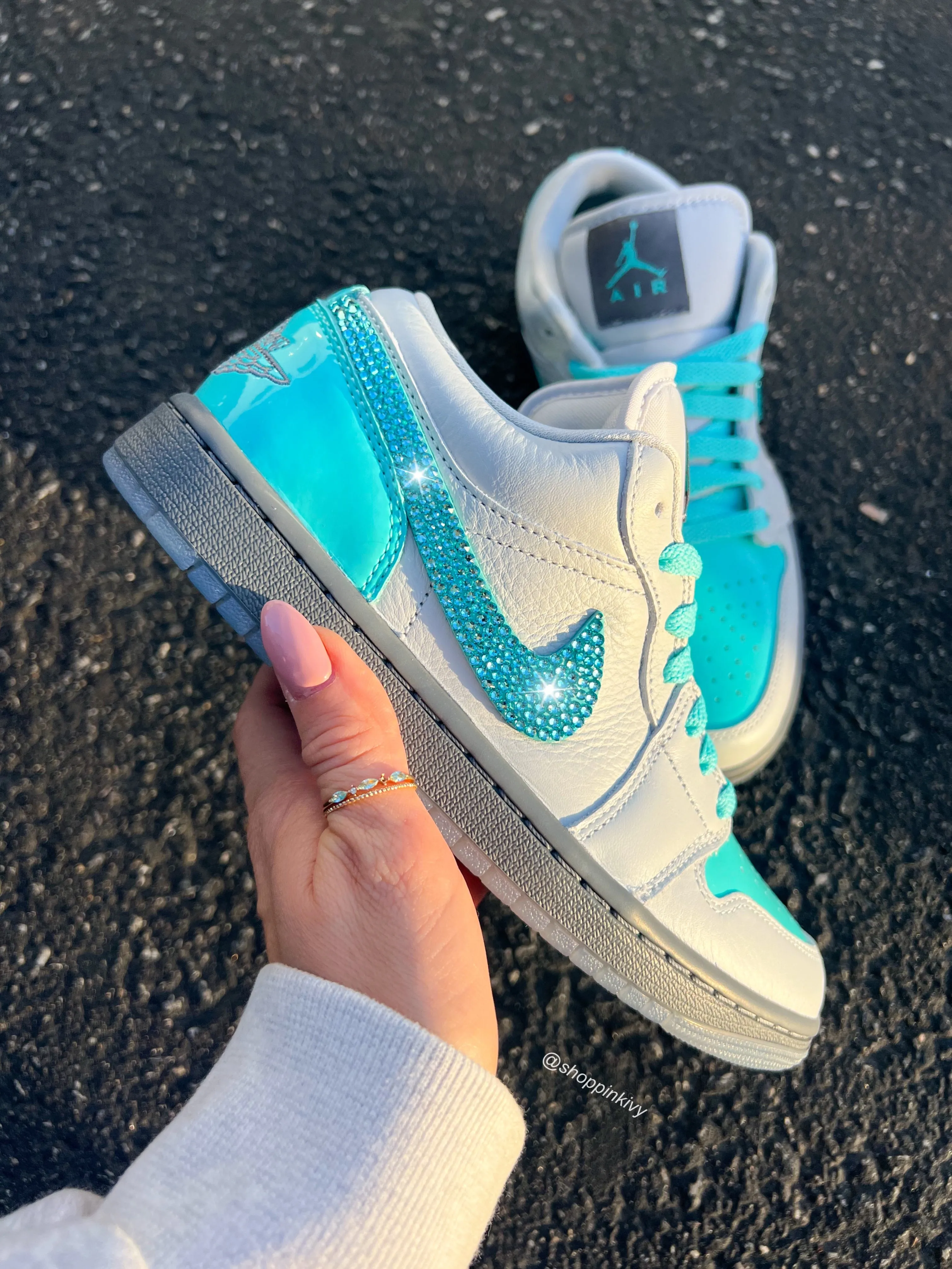 SIZE 7 Aqua Polaroid Swarovski Women’s Air Jordan Retro 1 Low Shoes