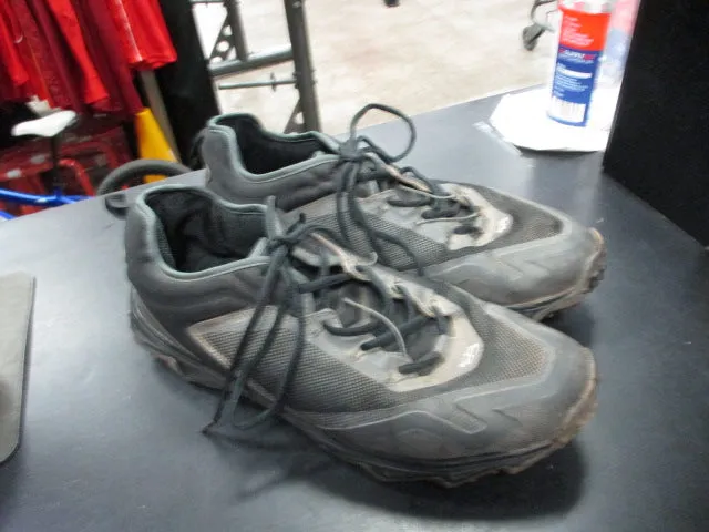 Used BoomBah Turf Cleats Size 13