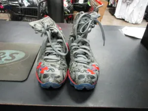 Used Under Armour Superman Highlight Size 2.5y Cleats