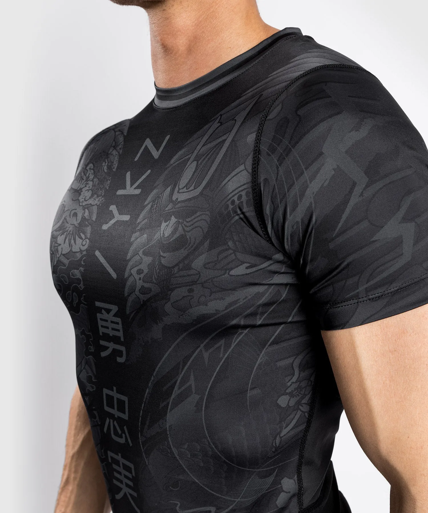 Venum YKZ21 Rashguard - Short Sleeves – Black/Black