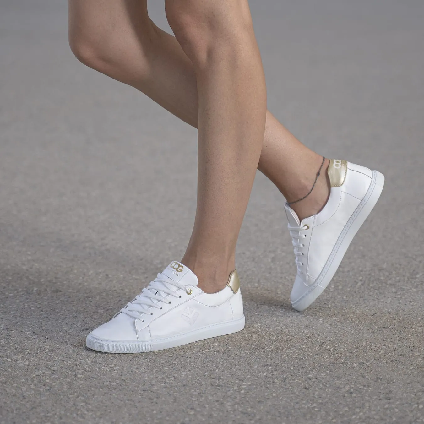 Winton Women's Vegan Sneakers | White & Gold